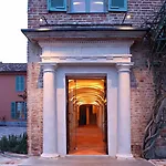 Relais Sant'uffizio Wellness & Otel