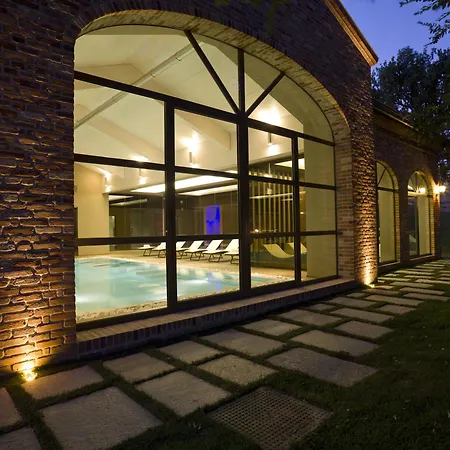 Hotel Relais Sant'uffizio Wellness&spa 4*