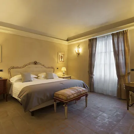 Hotel Relais Sant'uffizio Wellness&spa 4*