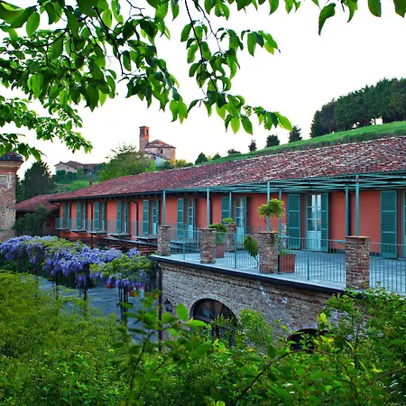 Relais Sant'uffizio Wellness & מלון 4*