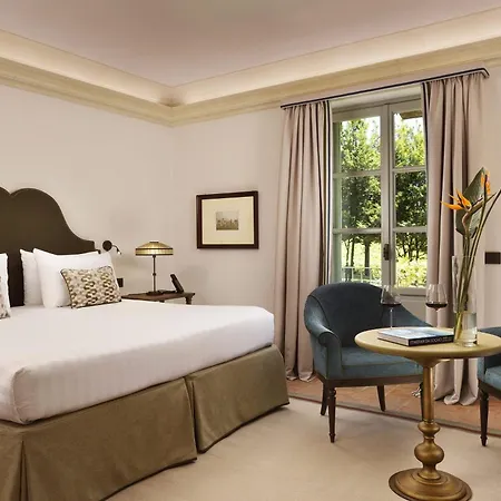 Relais Sant'uffizio Hotel 5*