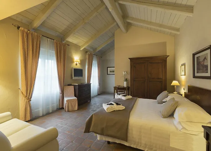 Hotel Relais Sant'uffizio Wellness & 4*